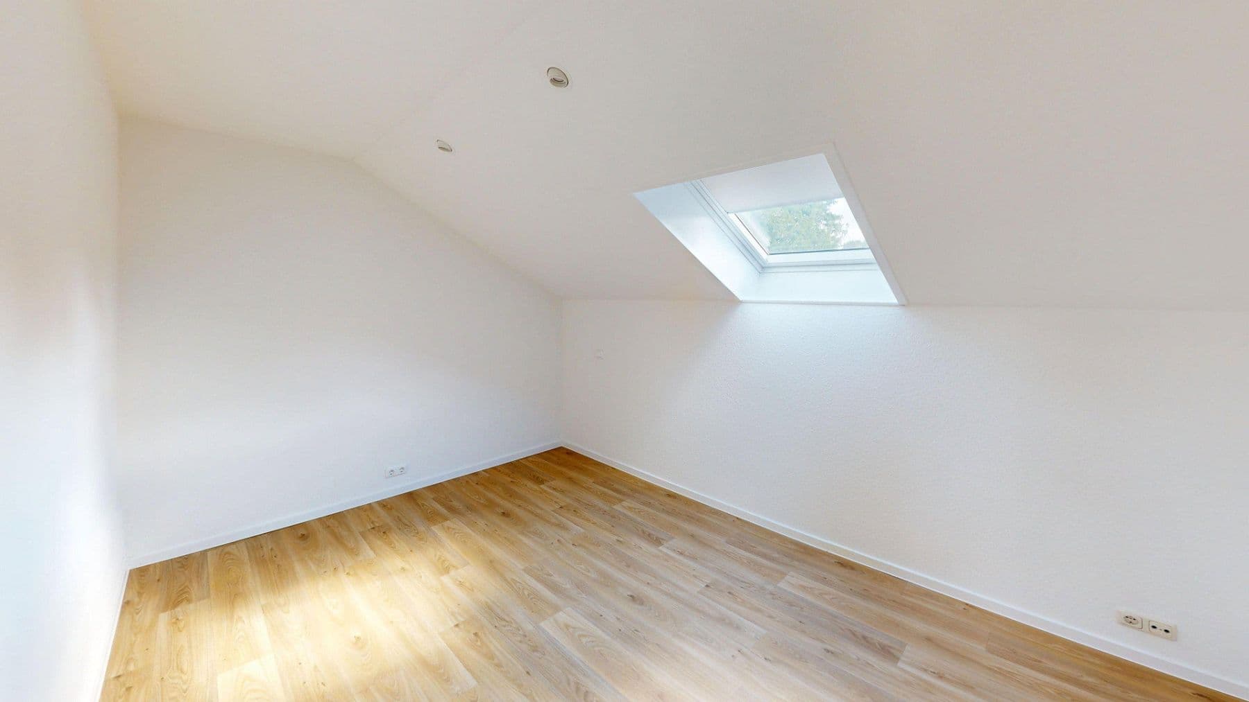 Predaj domu 160 m², pozemok 1.193 m², Seevetal, Dolné Sasko Predaj domu 160 m², pozemok 1.193 m², Seevetal, Dolné Sasko