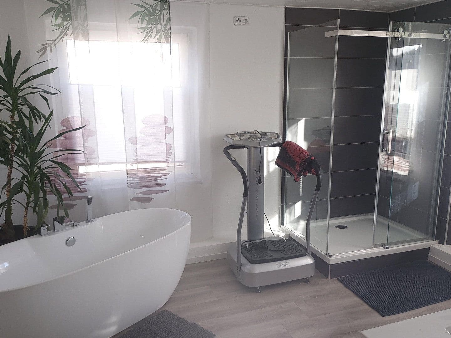 Predaj domu 378 m², pozemok 1.202 m², Otterberg, Porýnie-Falcko Predaj domu 378 m², pozemok 1.202 m², Otterberg, Porýnie-Falcko