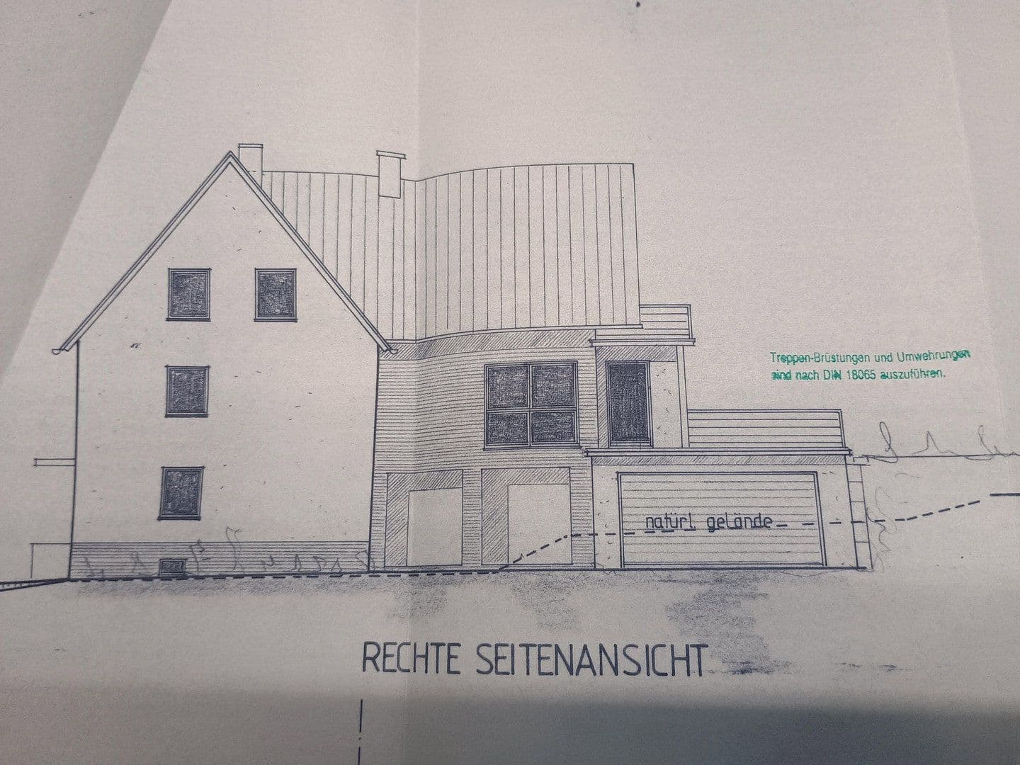 Predaj domu 378 m², pozemok 1.202 m², Otterberg, Porýnie-Falcko Predaj domu 378 m², pozemok 1.202 m², Otterberg, Porýnie-Falcko
