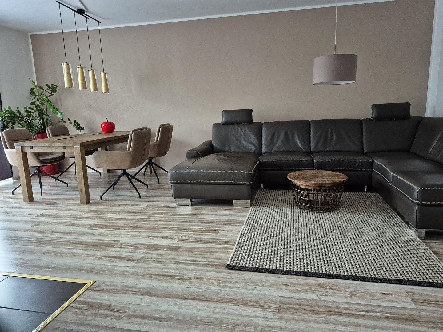 Predaj bytu 4-izbový 102 m², Troisdorf, Severné Porýnie - Westfálsko Predaj bytu 4-izbový 102 m², Troisdorf, Severné Porýnie - Westfálsko