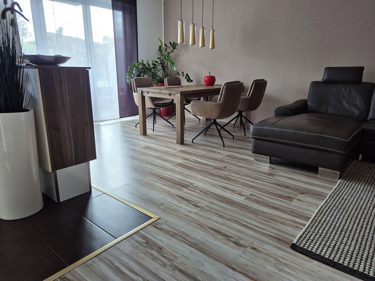 Predaj bytu 4-izbový 102 m², Troisdorf, Severné Porýnie - Westfálsko Predaj bytu 4-izbový 102 m², Troisdorf, Severné Porýnie - Westfálsko