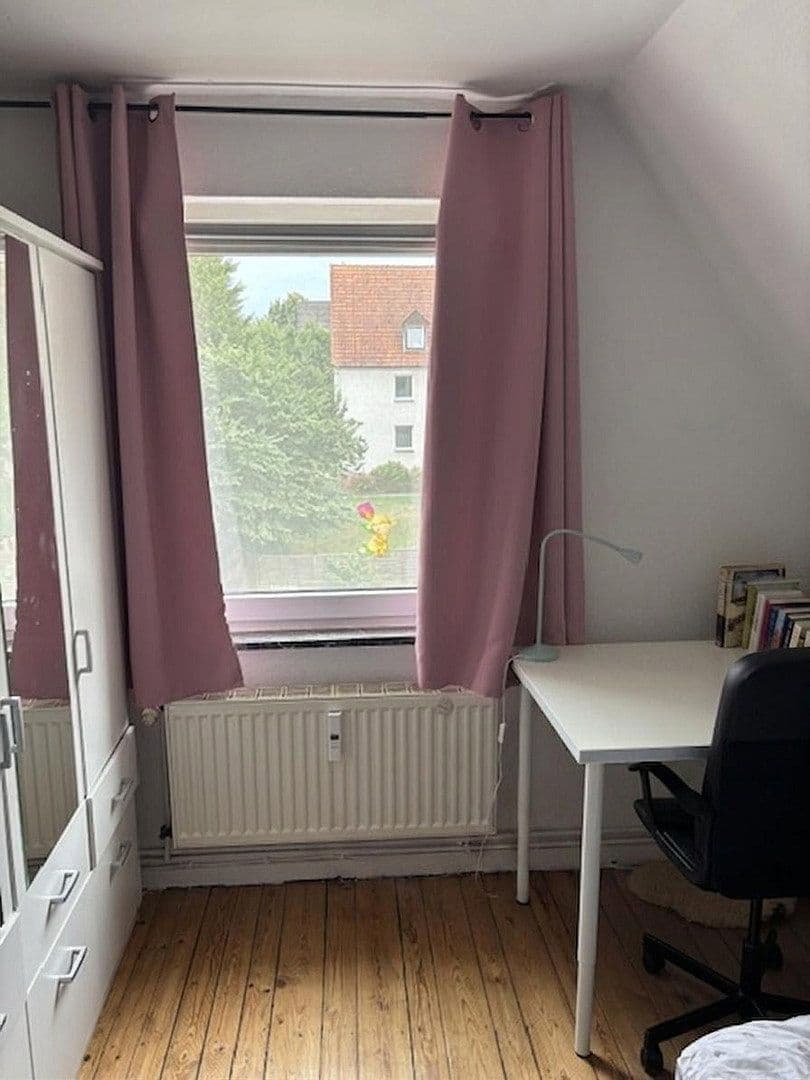 Prenájom bytu 3-izbový 42 m², Ravensbrink 9a, Osnabrück, Dolné Sasko Prenájom bytu 3-izbový 42 m², Ravensbrink 9a, Osnabrück, Dolné Sasko