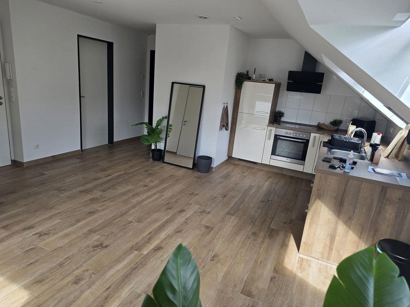 Prenájom bytu 3-izbový 63 m², Norderstedt, Šlezvicko-Holštajnsko Prenájom bytu 3-izbový 63 m², Norderstedt, Šlezvicko-Holštajnsko
