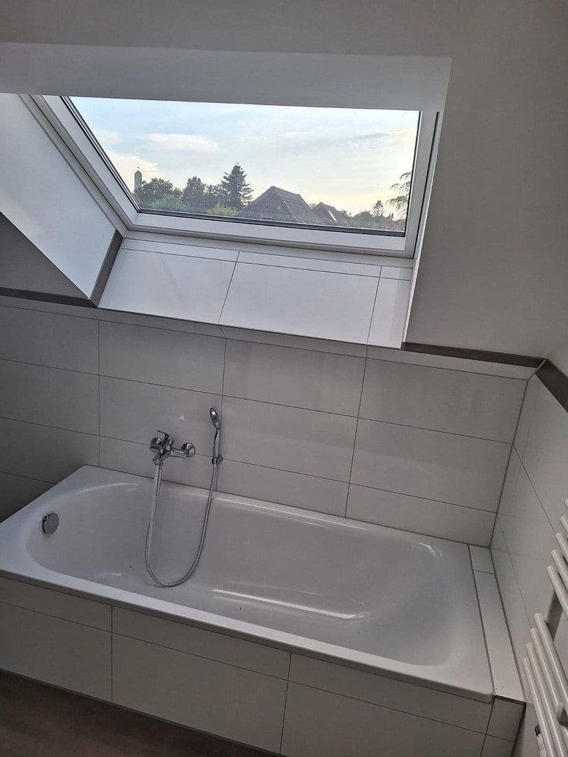 Prenájom bytu 3-izbový 63 m², Norderstedt, Šlezvicko-Holštajnsko Prenájom bytu 3-izbový 63 m², Norderstedt, Šlezvicko-Holštajnsko