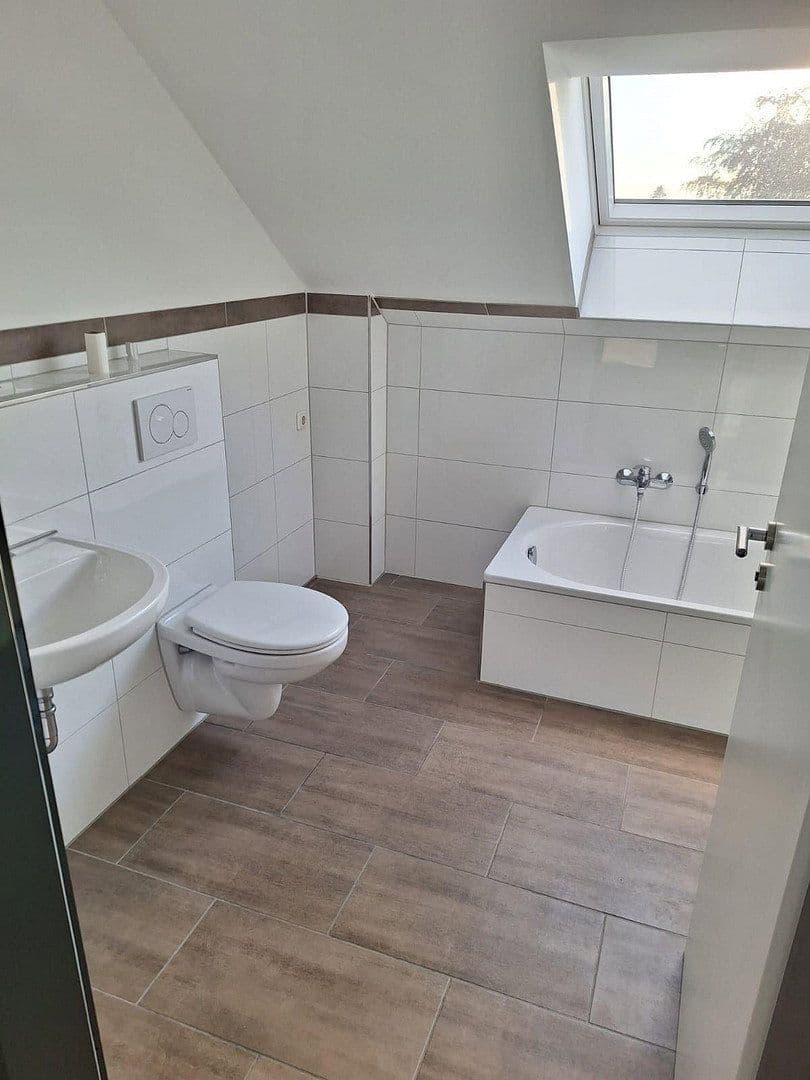 Prenájom bytu 3-izbový 63 m², Norderstedt, Šlezvicko-Holštajnsko Prenájom bytu 3-izbový 63 m², Norderstedt, Šlezvicko-Holštajnsko