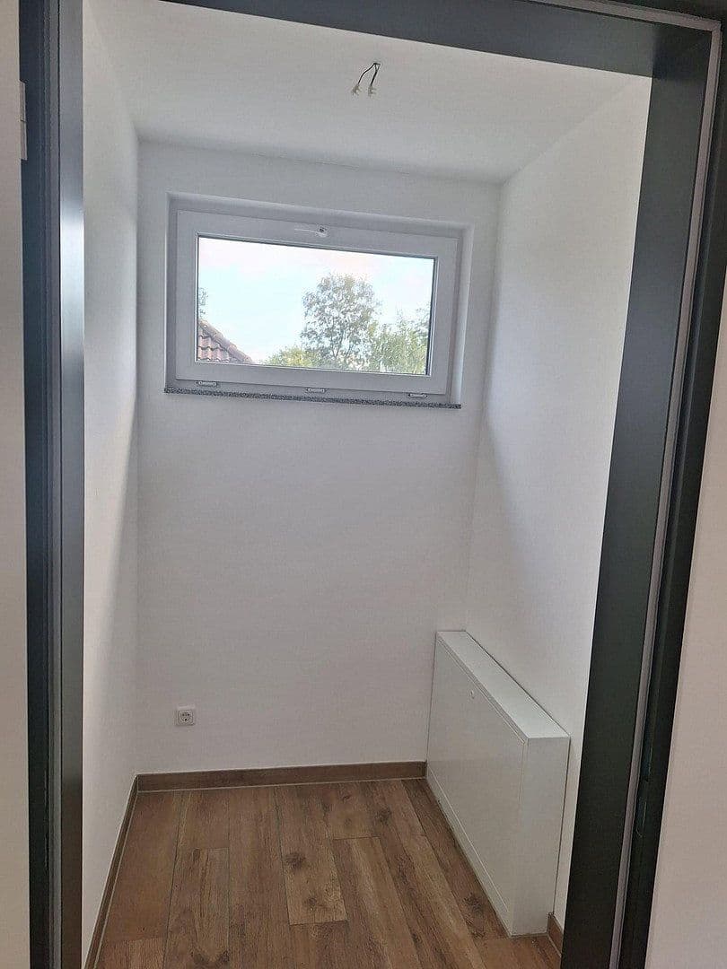 Prenájom bytu 3-izbový 63 m², Norderstedt, Šlezvicko-Holštajnsko Prenájom bytu 3-izbový 63 m², Norderstedt, Šlezvicko-Holštajnsko