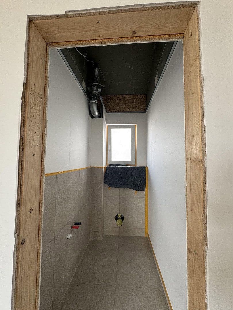 Prenájom bytu 4-izbový 99 m², Flörsheim, Hesensko Prenájom bytu 4-izbový 99 m², Flörsheim, Hesensko