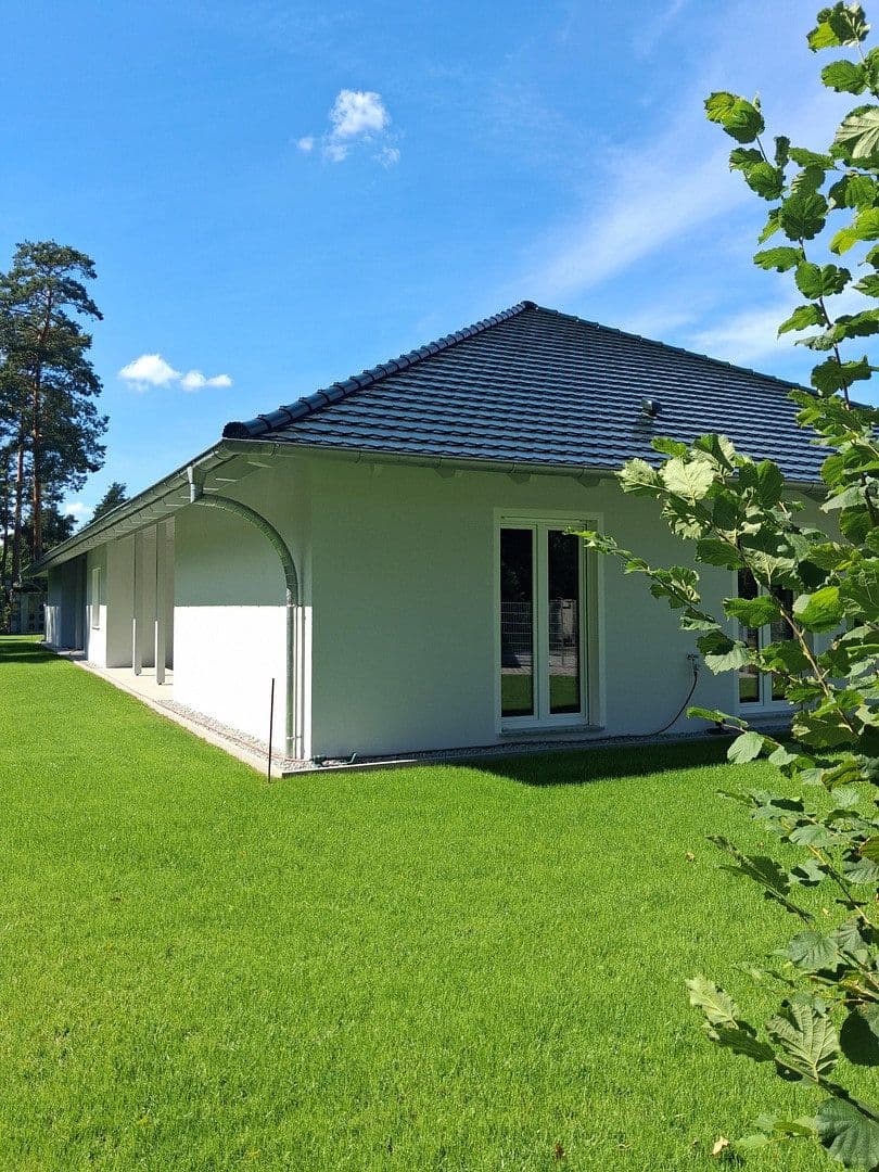 Prenájom domu 130 m², pozemok 250 m², Cottbus Kiekebusch, Brandenbursko Prenájom domu 130 m², pozemok 250 m², Cottbus Kiekebusch, Brandenbursko