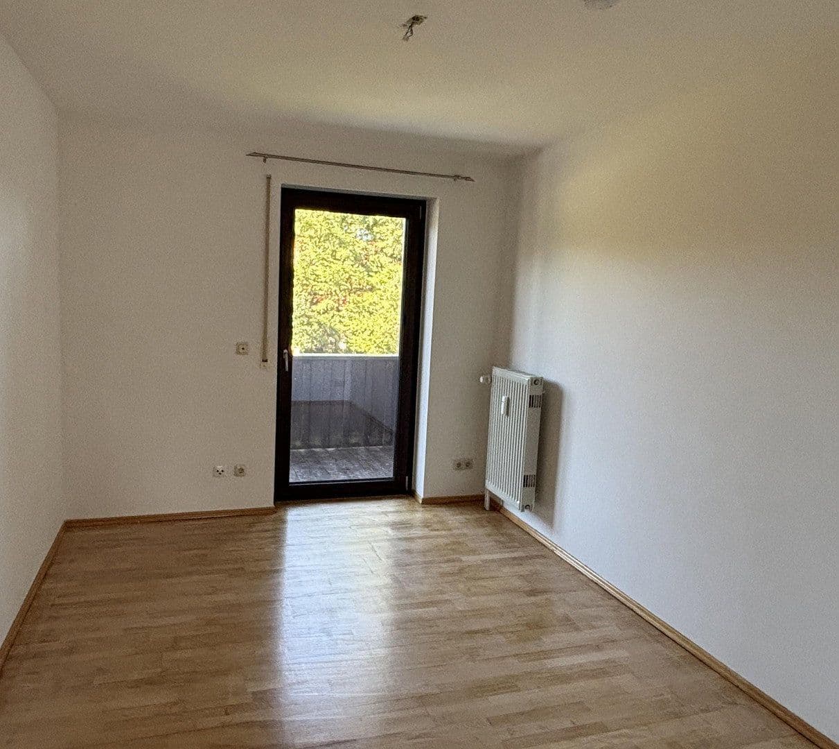 Prenájom domu 160 m², pozemok 400 m², Münchener Str.47, Sauerlach, Bavorsko Prenájom domu 160 m², pozemok 400 m², Münchener Str.47, Sauerlach, Bavorsko