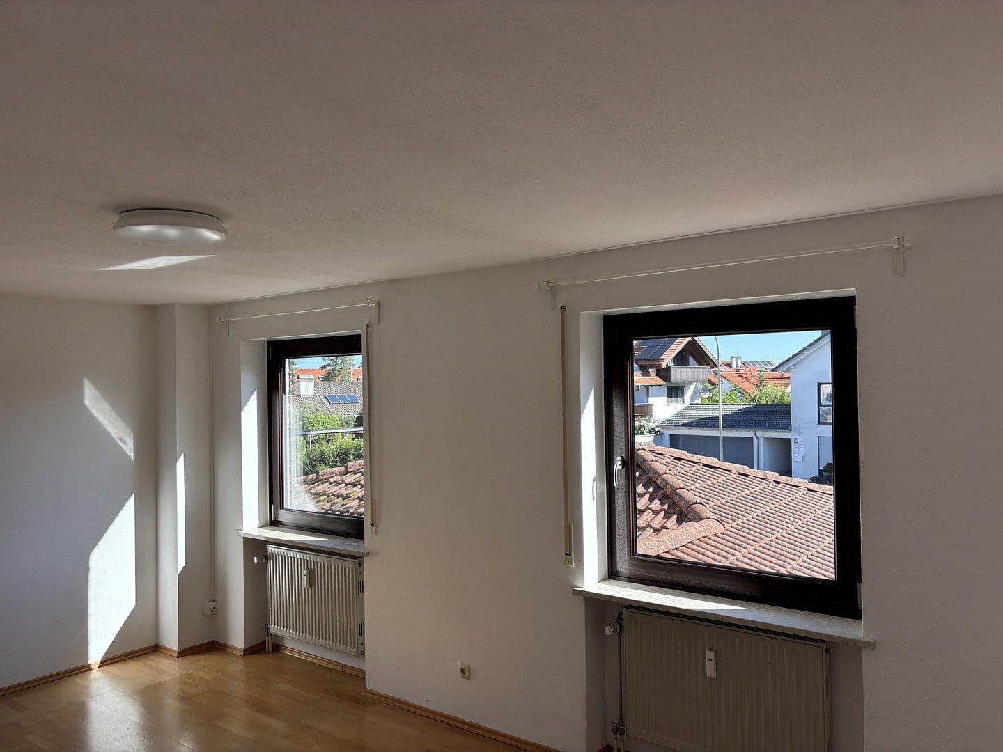 Prenájom domu 160 m², pozemok 400 m², Münchener Str.47, Sauerlach, Bavorsko Prenájom domu 160 m², pozemok 400 m², Münchener Str.47, Sauerlach, Bavorsko