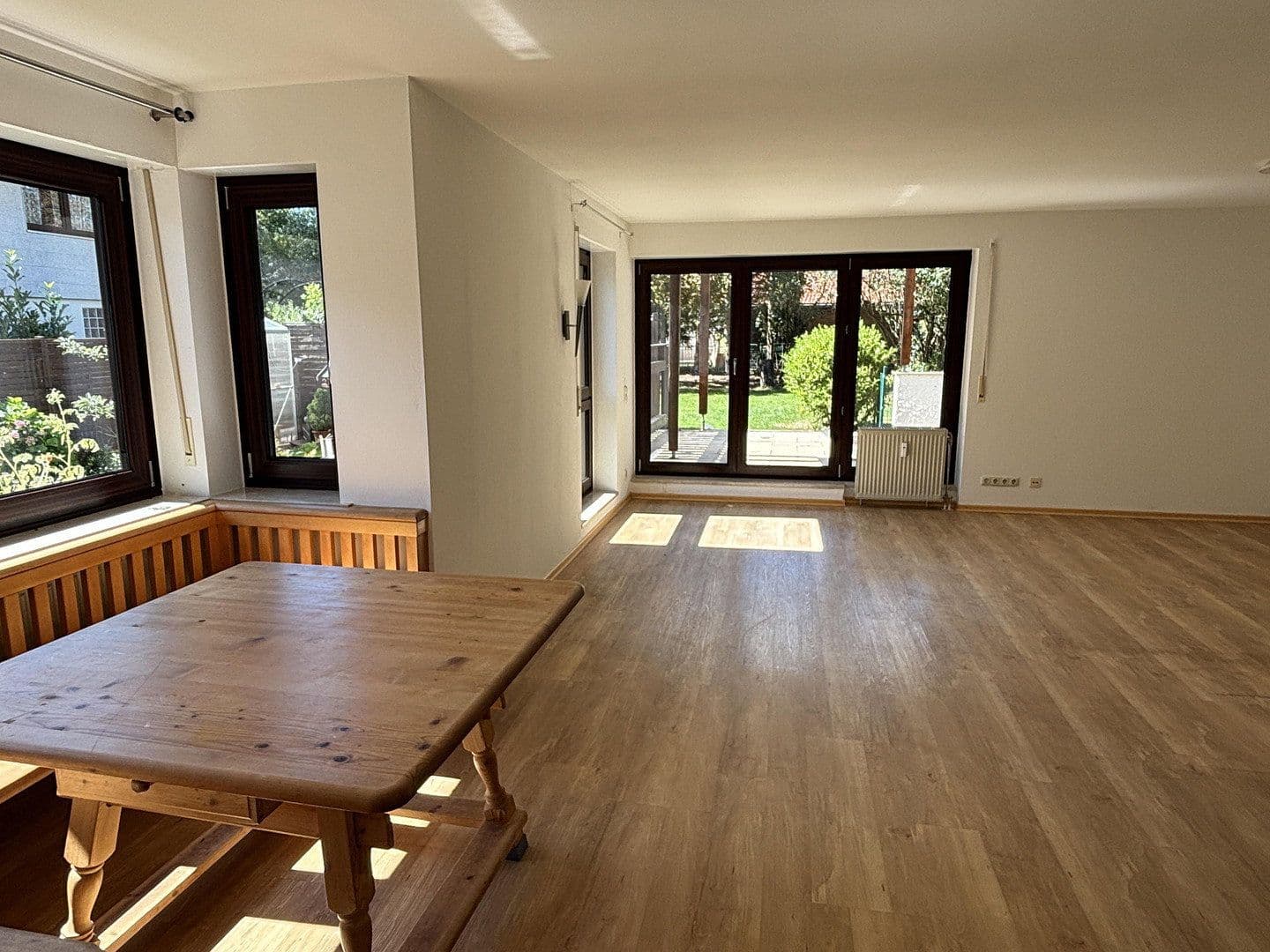 Prenájom domu 160 m², pozemok 400 m², Münchener Str.47, Sauerlach, Bavorsko Prenájom domu 160 m², pozemok 400 m², Münchener Str.47, Sauerlach, Bavorsko