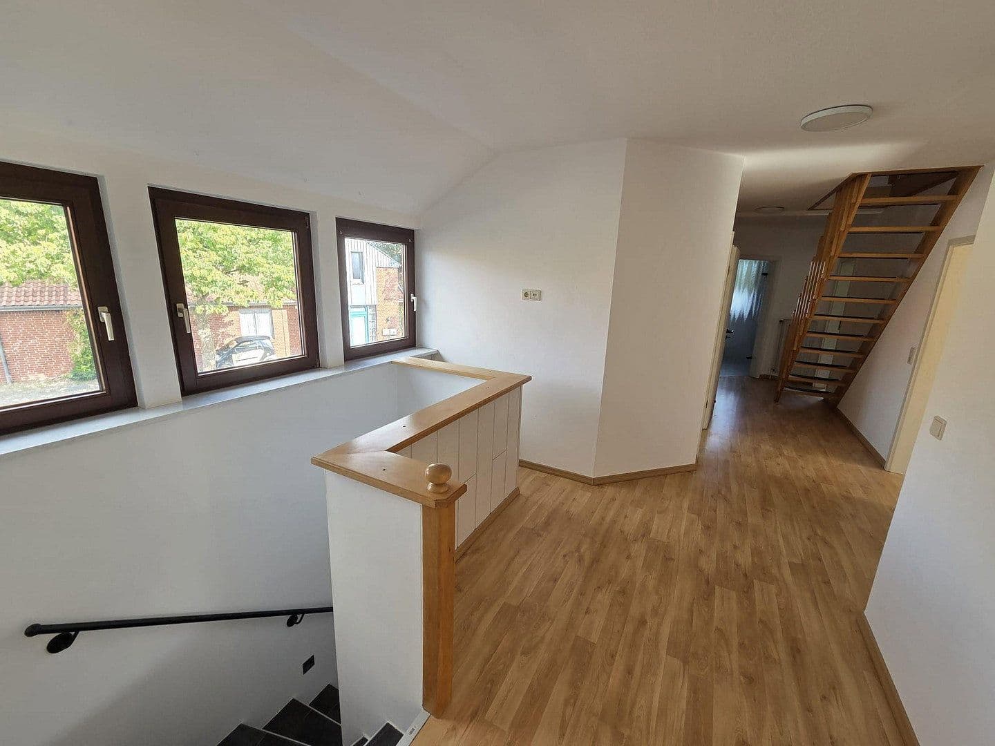 Prenájom bytu 3-izbový 115 m², Verdenerstr 17, Thedinghausen, Dolné Sasko Prenájom bytu 3-izbový 115 m², Verdenerstr 17, Thedinghausen, Dolné Sasko
