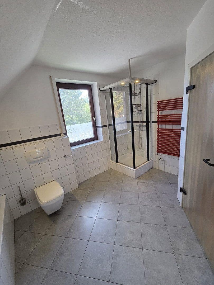 Prenájom bytu 3-izbový 115 m², Verdenerstr 17, Thedinghausen, Dolné Sasko Prenájom bytu 3-izbový 115 m², Verdenerstr 17, Thedinghausen, Dolné Sasko