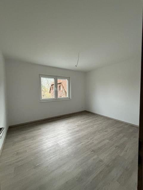 Prenájom bytu 3-izbový 83 m², Bremer Str 53, Berlin, Berlín Prenájom bytu 3-izbový 83 m², Bremer Str 53, Berlin, Berlín