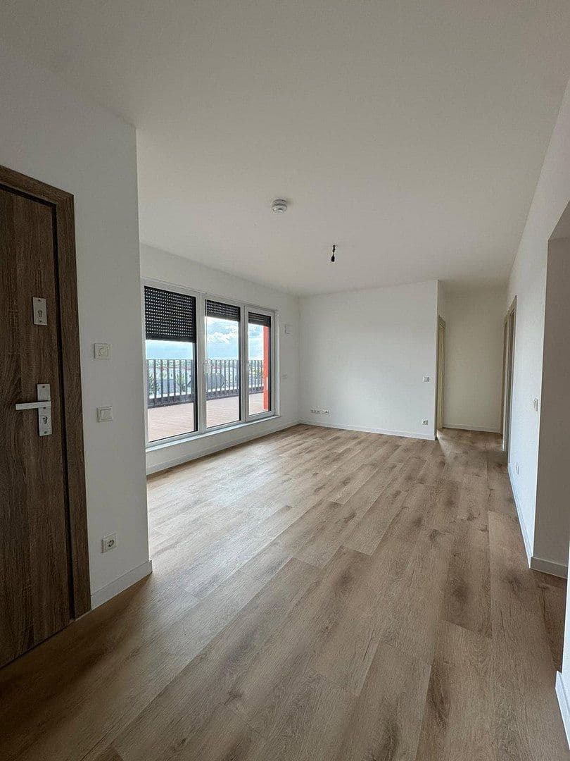 Prenájom bytu 3-izbový 89 m², Alt-Biesdorf 49A, Berlin, Berlín Prenájom bytu 3-izbový 89 m², Alt-Biesdorf 49A, Berlin, Berlín