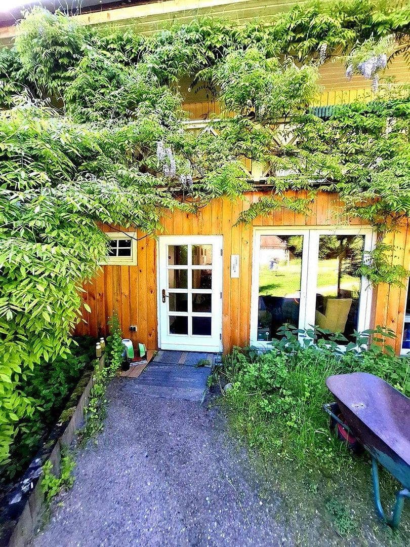 Predaj domu 1.007 m², pozemok 74.904 m², Buchenhain 32, Boitzenburger Land, Brandenbursko Predaj domu 1.007 m², pozemok 74.904 m², Buchenhain 32, Boitzenburger Land, Brandenbursko