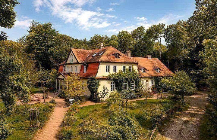 Predaj domu 1.007 m², pozemok 74.904 m², Buchenhain 32, Boitzenburger Land, Brandenbursko Predaj domu 1.007 m², pozemok 74.904 m², Buchenhain 32, Boitzenburger Land, Brandenbursko