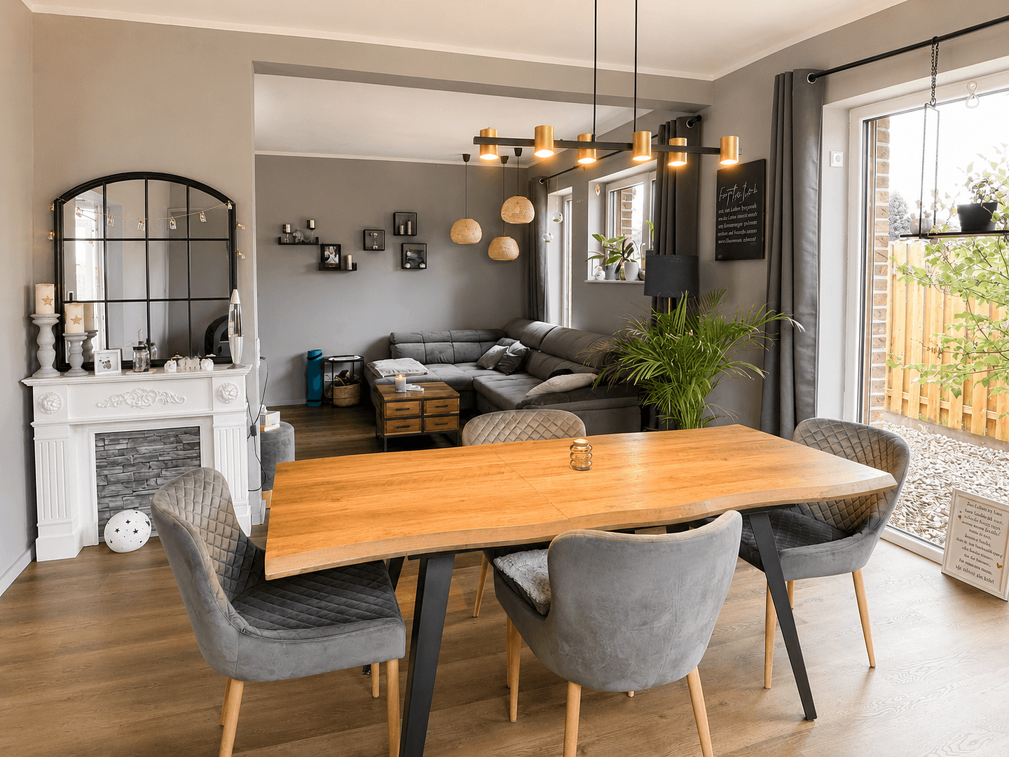 Predaj domu 155 m², pozemok 555 m², Vechelde, Dolné Sasko Predaj domu 155 m², pozemok 555 m², Vechelde, Dolné Sasko