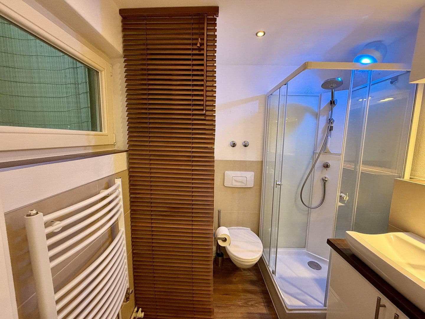 Predaj bytu 4-izbový 108 m², Köln, Severné Porýnie - Westfálsko Predaj bytu 4-izbový 108 m², Köln, Severné Porýnie - Westfálsko