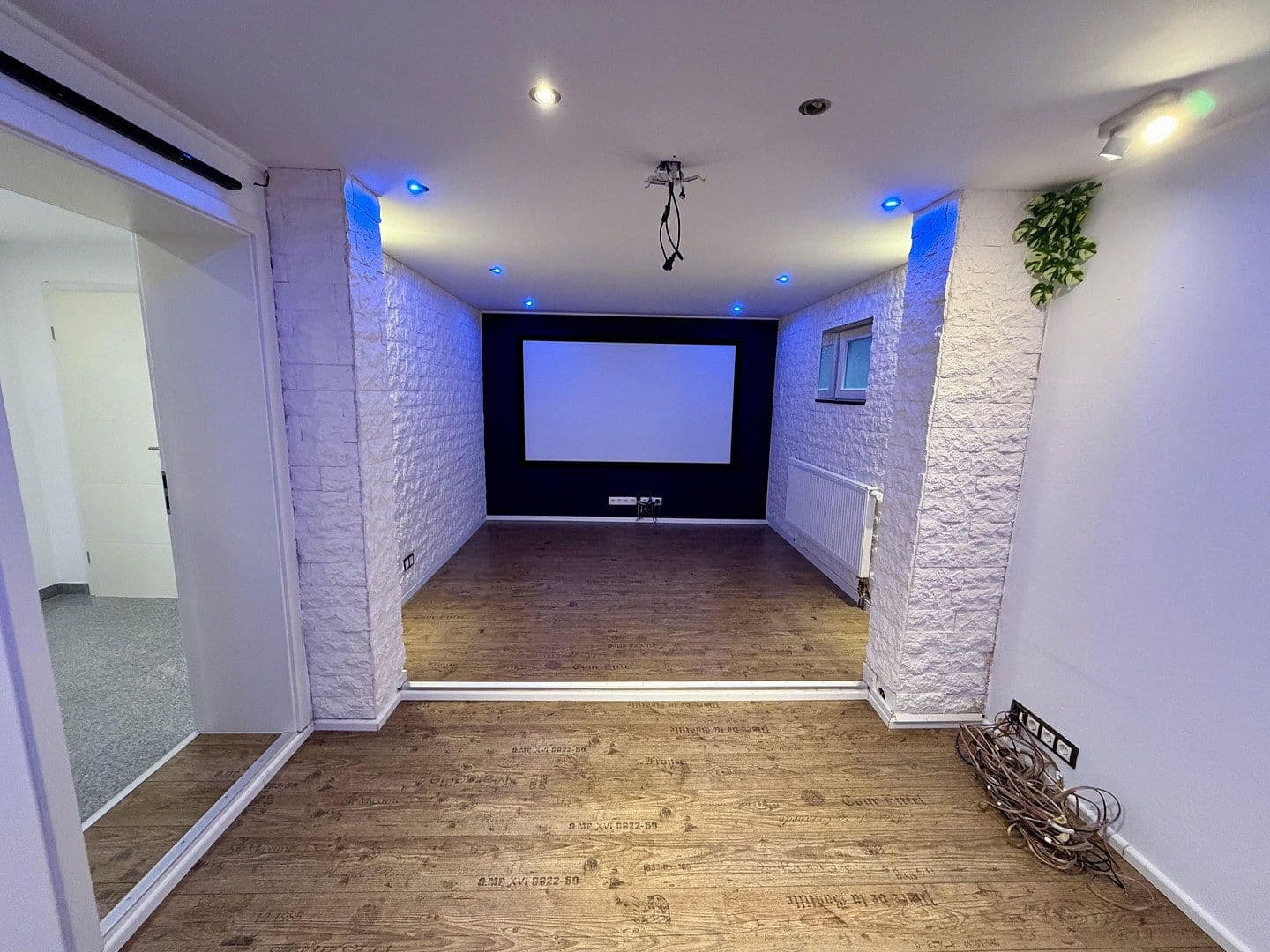 Predaj bytu 4-izbový 108 m², Köln, Severné Porýnie - Westfálsko Predaj bytu 4-izbový 108 m², Köln, Severné Porýnie - Westfálsko