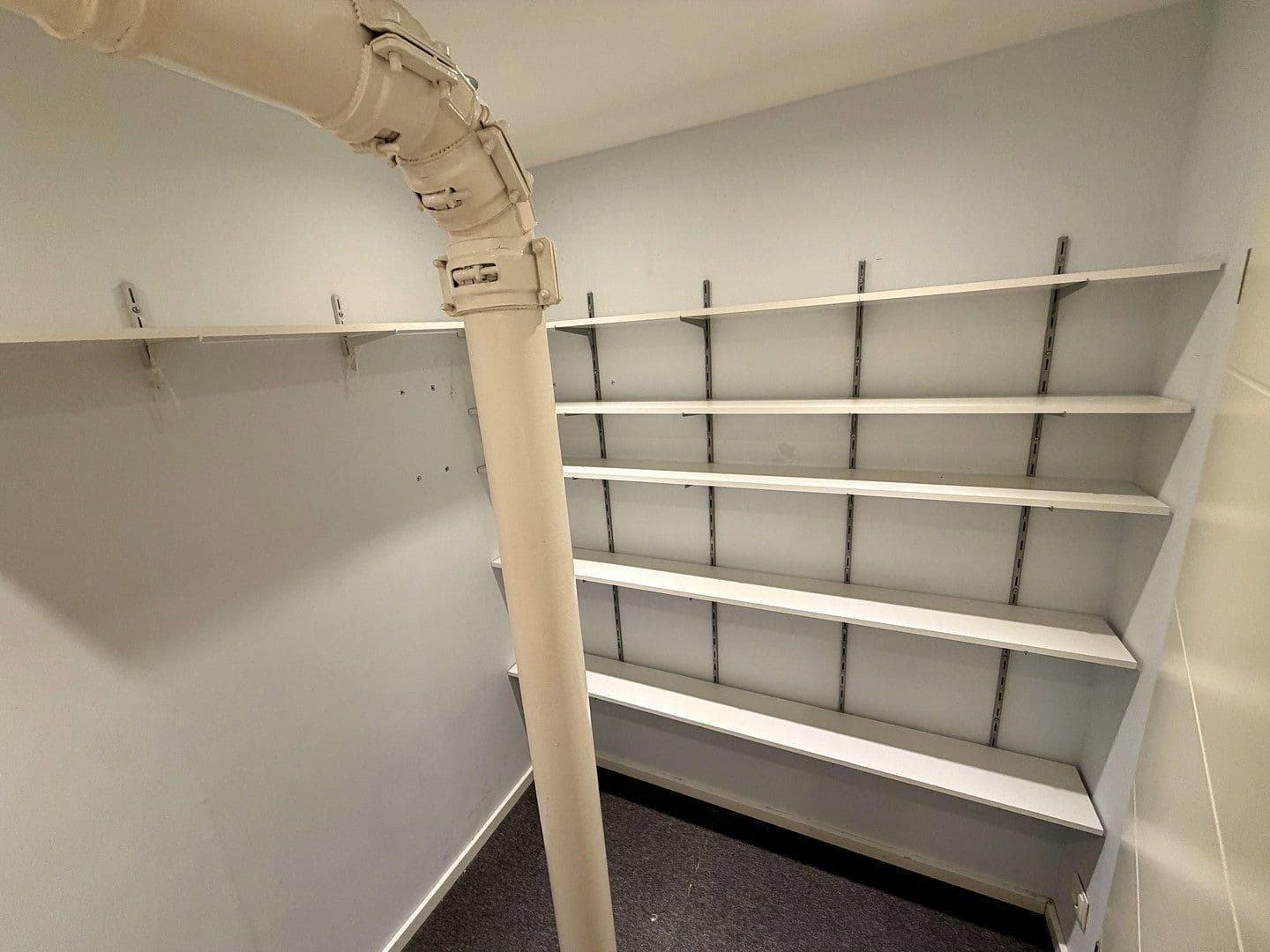 Predaj bytu 4-izbový 108 m², Köln, Severné Porýnie - Westfálsko Predaj bytu 4-izbový 108 m², Köln, Severné Porýnie - Westfálsko