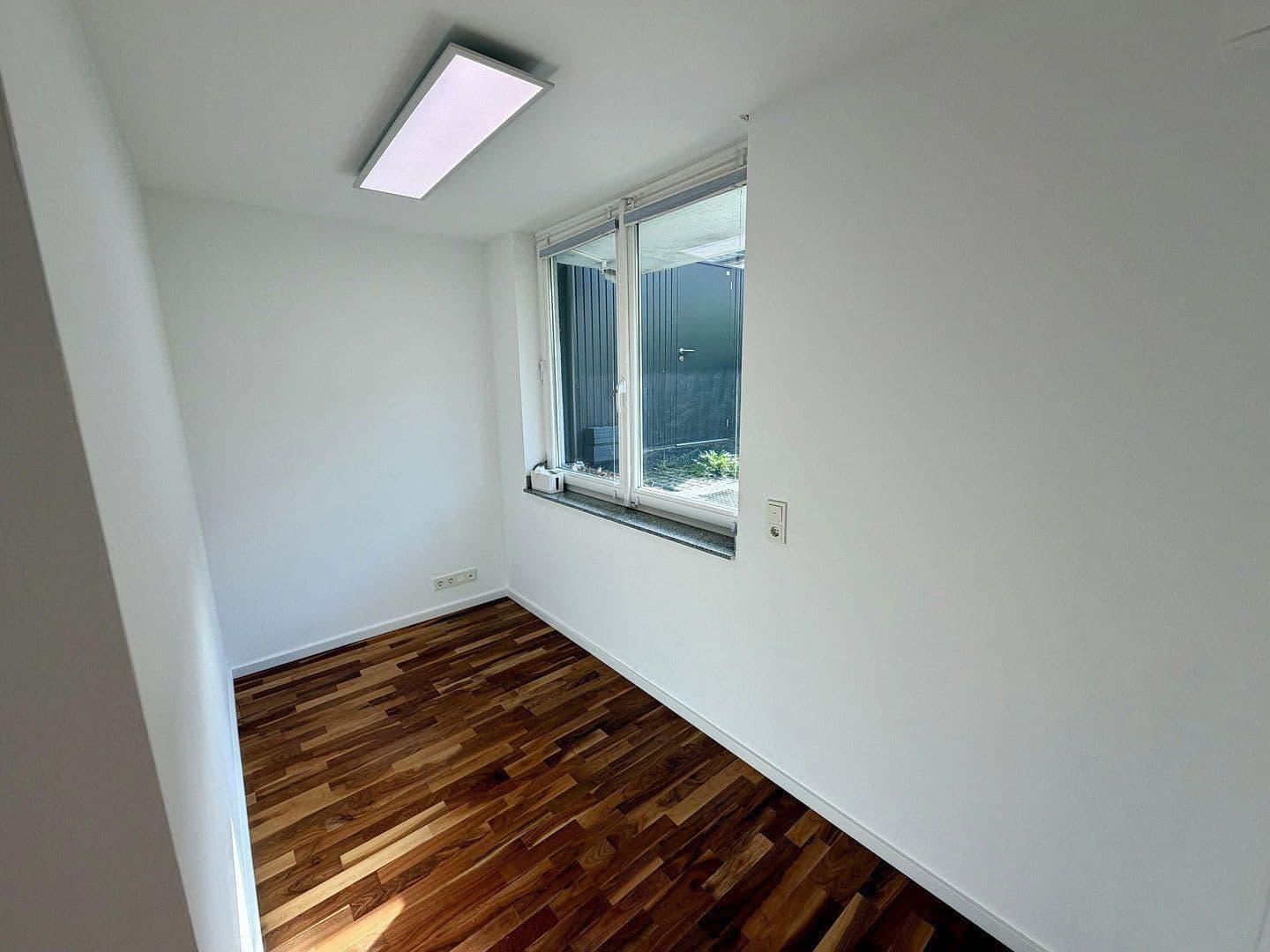 Predaj bytu 4-izbový 108 m², Köln, Severné Porýnie - Westfálsko Predaj bytu 4-izbový 108 m², Köln, Severné Porýnie - Westfálsko