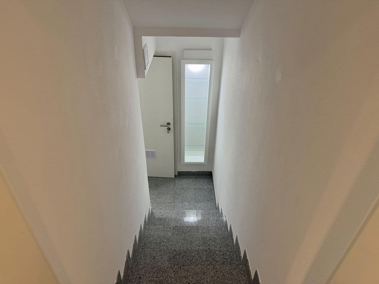 Predaj bytu 4-izbový 108 m², Köln, Severné Porýnie - Westfálsko Predaj bytu 4-izbový 108 m², Köln, Severné Porýnie - Westfálsko