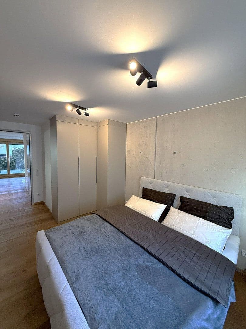 Prenájom bytu 2-izbový 60 m², Lerchenfeldstraße 28, München, Bavorsko Prenájom bytu 2-izbový 60 m², Lerchenfeldstraße 28, München, Bavorsko