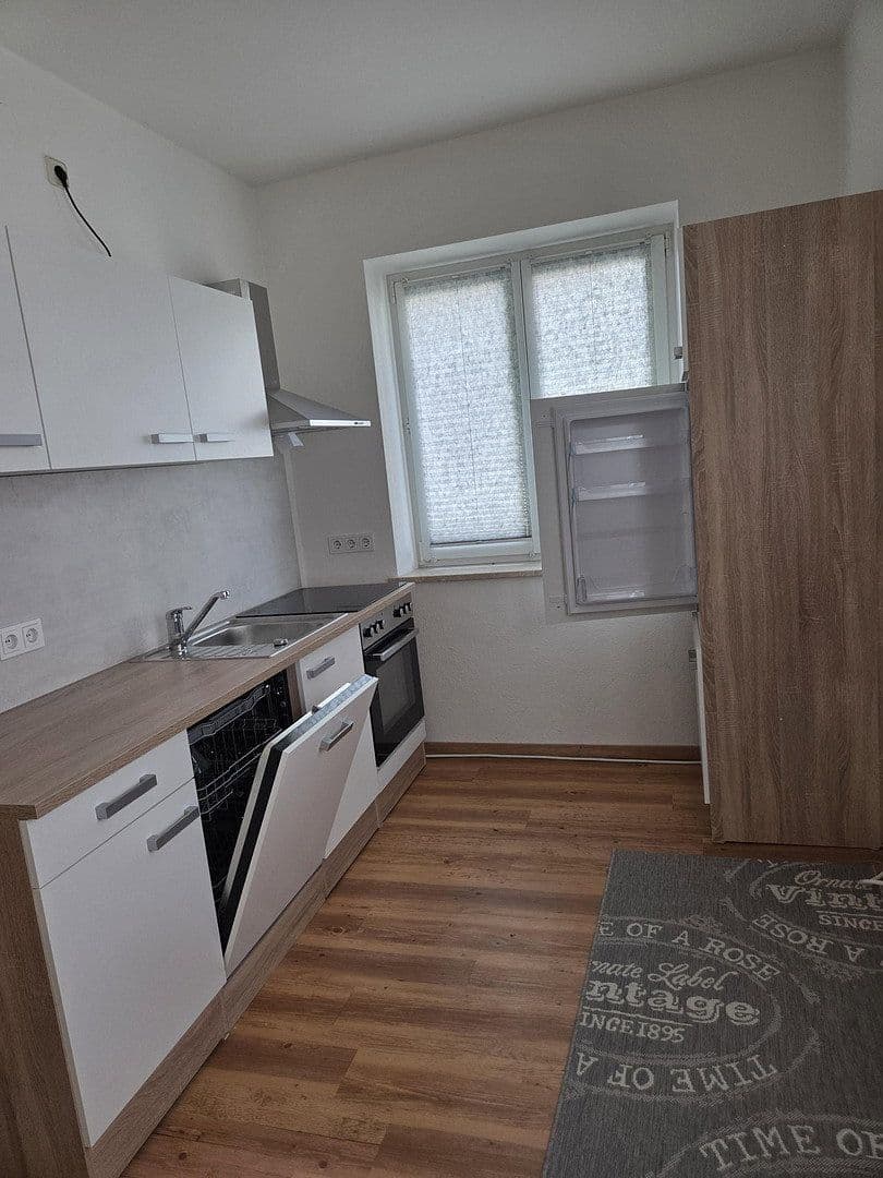 Prenájom bytu 2-izbový 80 m², Nürnberg, Bavorsko Prenájom bytu 2-izbový 80 m², Nürnberg, Bavorsko