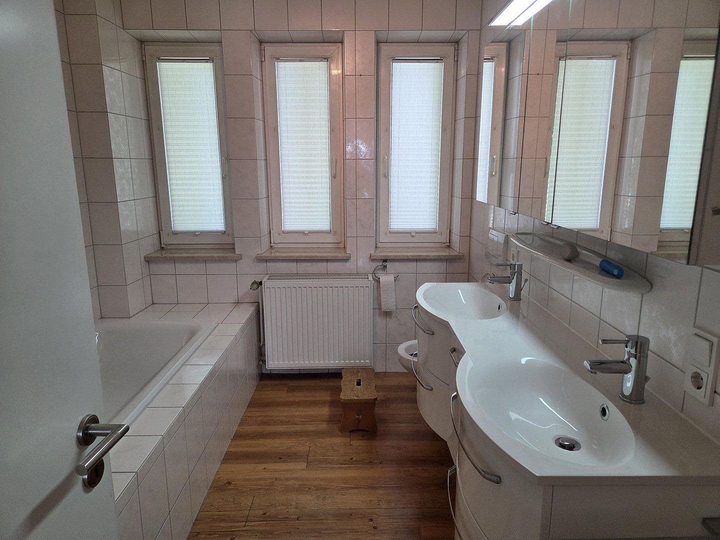 Prenájom bytu 2-izbový 80 m², Nürnberg, Bavorsko Prenájom bytu 2-izbový 80 m², Nürnberg, Bavorsko