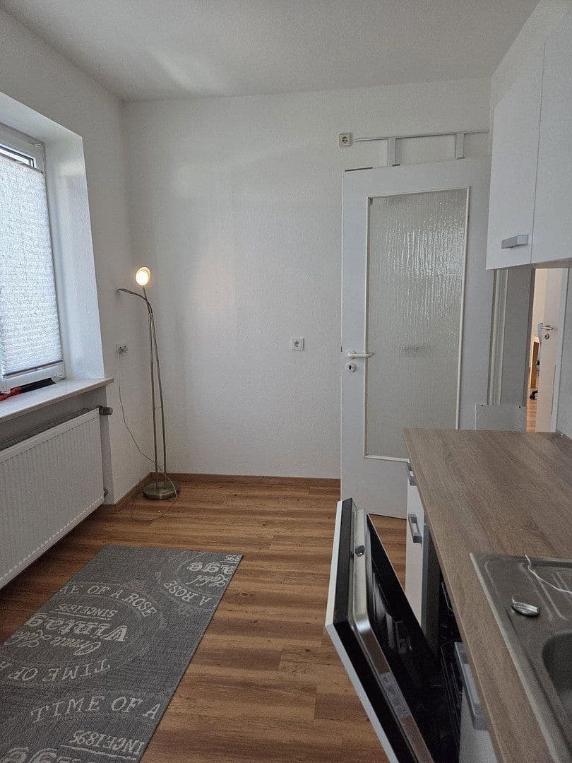 Prenájom bytu 2-izbový 80 m², Nürnberg, Bavorsko Prenájom bytu 2-izbový 80 m², Nürnberg, Bavorsko