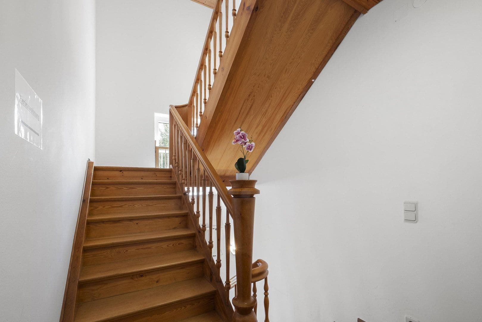 Predaj domu 384 m², pozemok 763 m², Freinsheim, Porýnie-Falcko Predaj domu 384 m², pozemok 763 m², Freinsheim, Porýnie-Falcko
