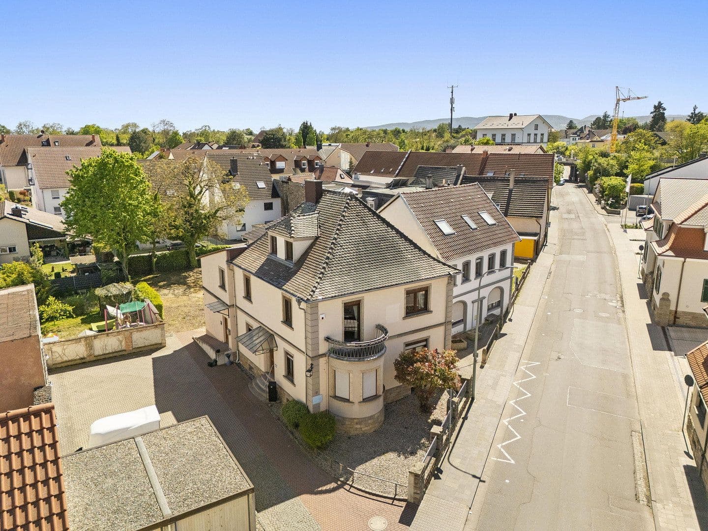 Predaj domu 384 m², pozemok 763 m², Freinsheim, Porýnie-Falcko Predaj domu 384 m², pozemok 763 m², Freinsheim, Porýnie-Falcko