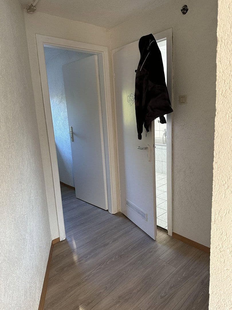 Prenájom bytu 4-izbový 80 m², Oppenweiler, Bádensko-Wurttembersko Prenájom bytu 4-izbový 80 m², Oppenweiler, Bádensko-Wurttembersko