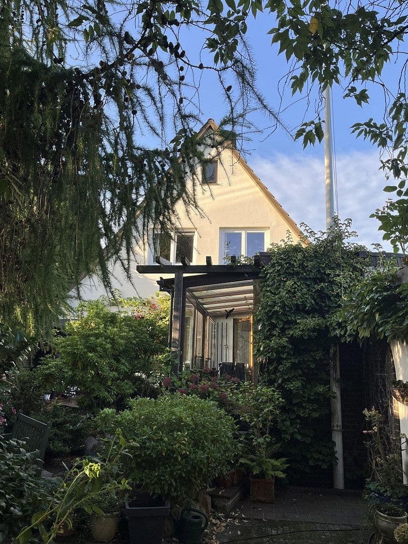 Predaj domu 107 m², pozemok 535 m², Schenefeld, Šlezvicko-Holštajnsko Predaj domu 107 m², pozemok 535 m², Schenefeld, Šlezvicko-Holštajnsko