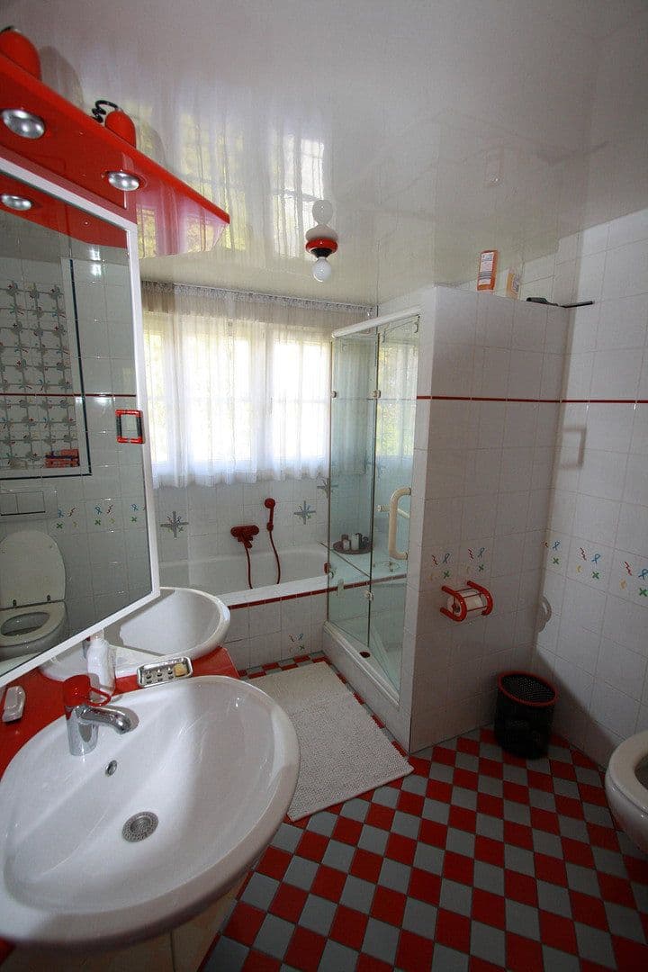 Predaj domu 274 m², pozemok 994 m², Öhringen, Bádensko-Wurttembersko Predaj domu 274 m², pozemok 994 m², Öhringen, Bádensko-Wurttembersko
