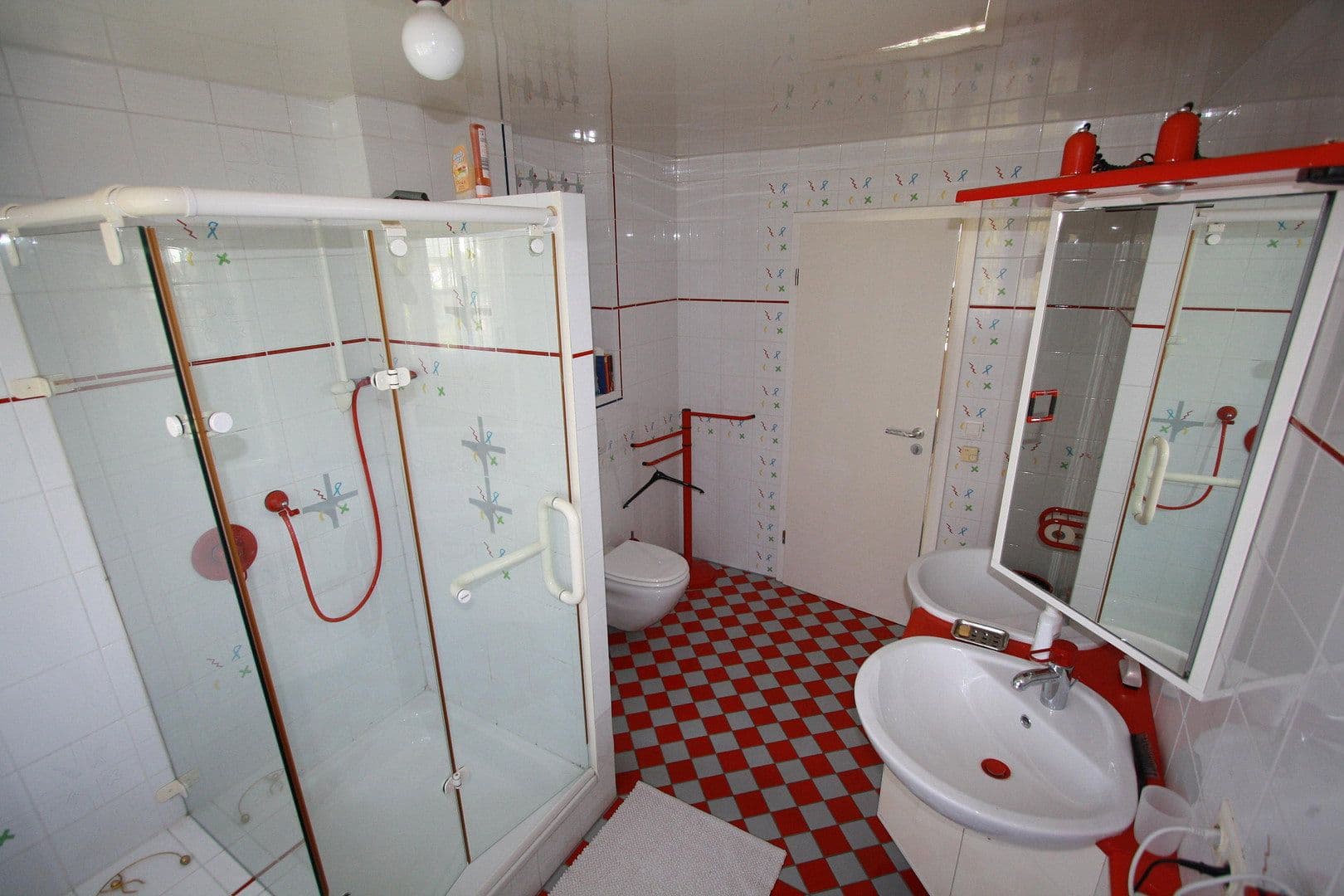 Predaj domu 274 m², pozemok 994 m², Öhringen, Bádensko-Wurttembersko Predaj domu 274 m², pozemok 994 m², Öhringen, Bádensko-Wurttembersko