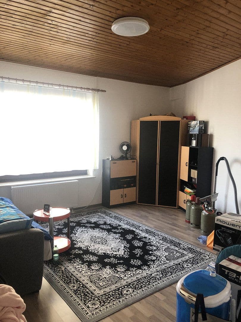 Prenájom bytu 3-izbový 60 m², Hauptstraße 8, Kammerforst, Porýnie-Falcko Prenájom bytu 3-izbový 60 m², Hauptstraße 8, Kammerforst, Porýnie-Falcko