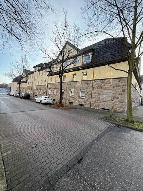 Prenájom bytu 2-izbový 55 m², Freiligrathstraße 76, Witten, Severné Porýnie - Westfálsko Prenájom bytu 2-izbový 55 m², Freiligrathstraße 76, Witten, Severné Porýnie - Westfálsko