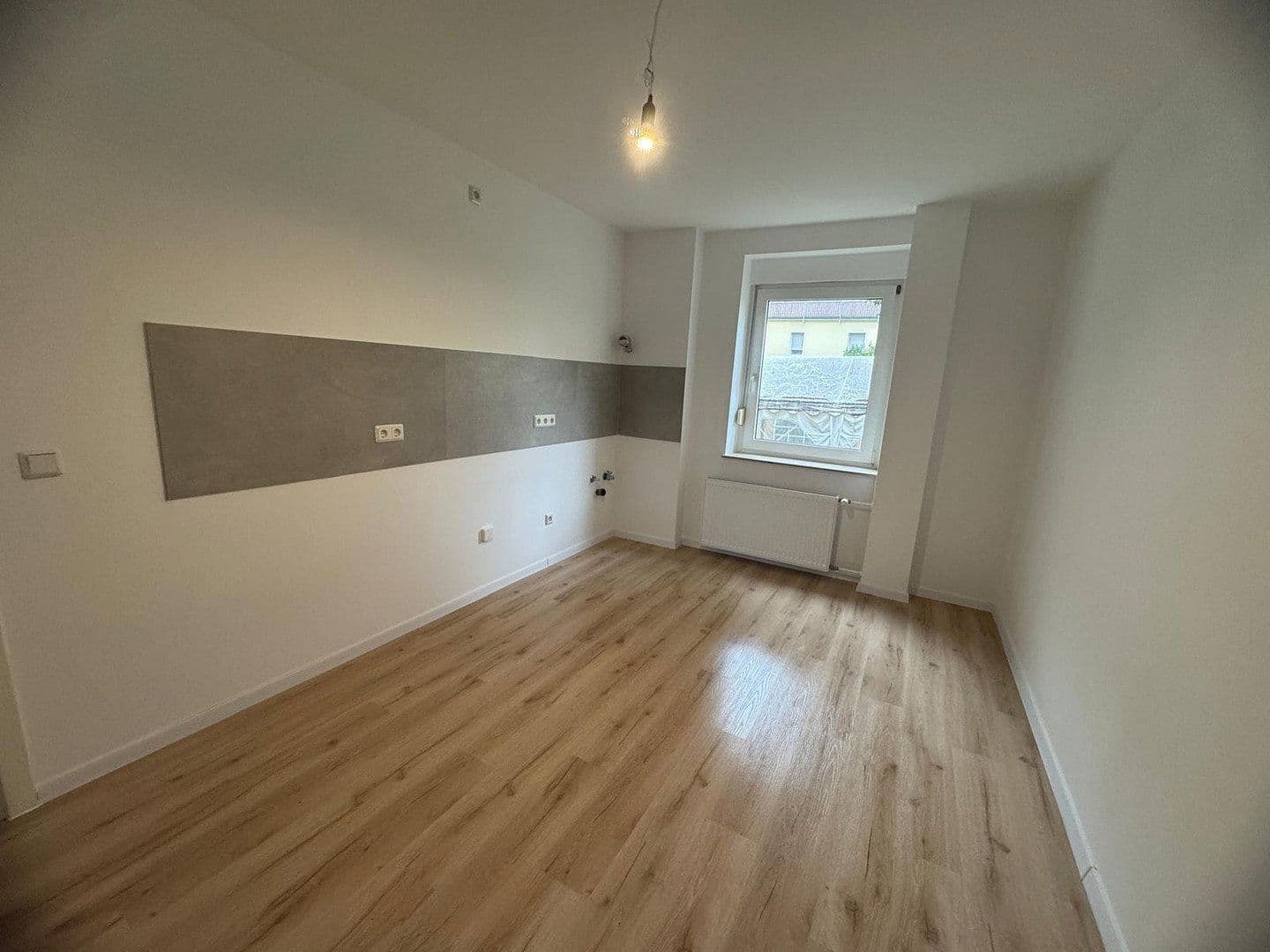 Prenájom bytu 2-izbový 55 m², Freiligrathstraße 76, Witten, Severné Porýnie - Westfálsko Prenájom bytu 2-izbový 55 m², Freiligrathstraße 76, Witten, Severné Porýnie - Westfálsko