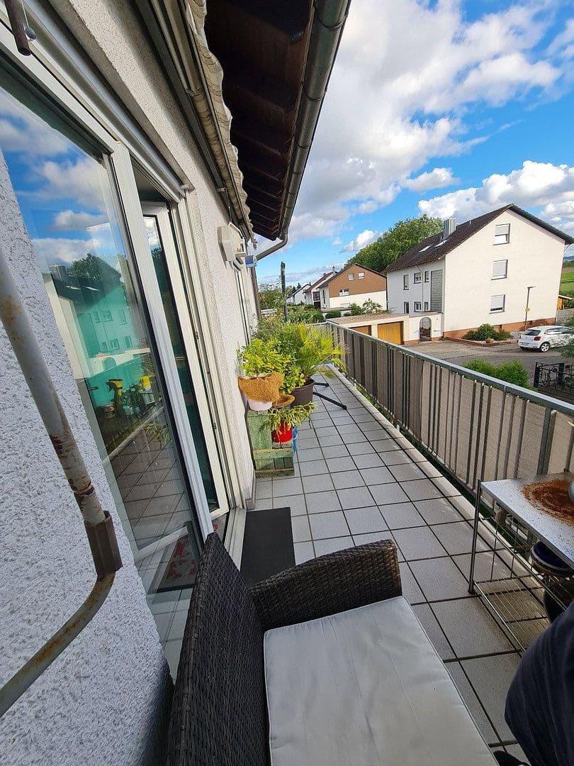 Prenájom bytu 4-izbový 105 m², Orchideenweg 3, Stutensee, Bádensko-Wurttembersko Prenájom bytu 4-izbový 105 m², Orchideenweg 3, Stutensee, Bádensko-Wurttembersko
