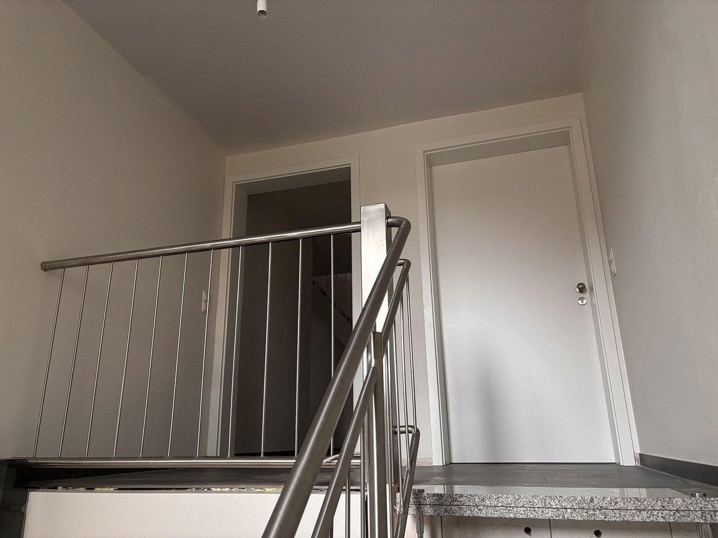 Prenájom bytu 5-izbový 118 m², Saterland - Seelterlound, Dolné Sasko Prenájom bytu 5-izbový 118 m², Saterland - Seelterlound, Dolné Sasko