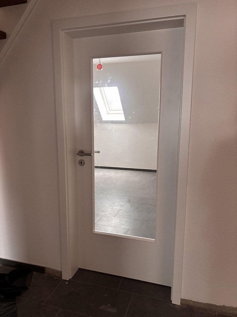Prenájom bytu 5-izbový 118 m², Saterland - Seelterlound, Dolné Sasko Prenájom bytu 5-izbový 118 m², Saterland - Seelterlound, Dolné Sasko