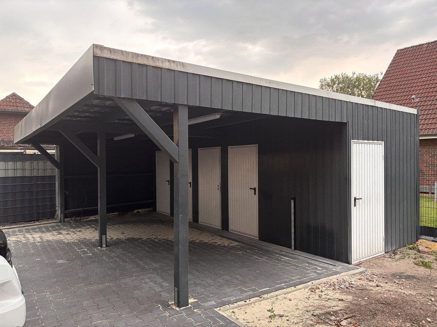 Prenájom bytu 5-izbový 118 m², Saterland - Seelterlound, Dolné Sasko Prenájom bytu 5-izbový 118 m², Saterland - Seelterlound, Dolné Sasko