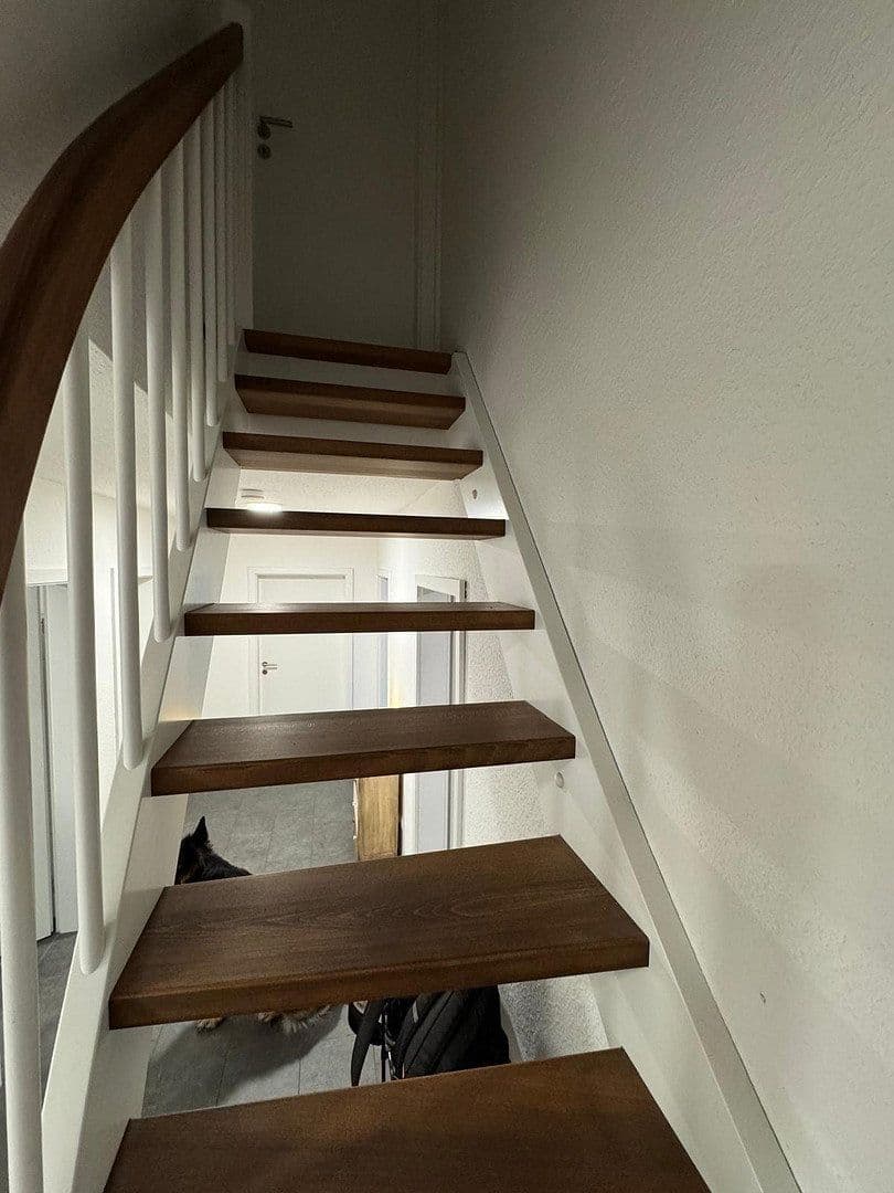 Prenájom bytu 5-izbový 118 m², Saterland - Seelterlound, Dolné Sasko Prenájom bytu 5-izbový 118 m², Saterland - Seelterlound, Dolné Sasko