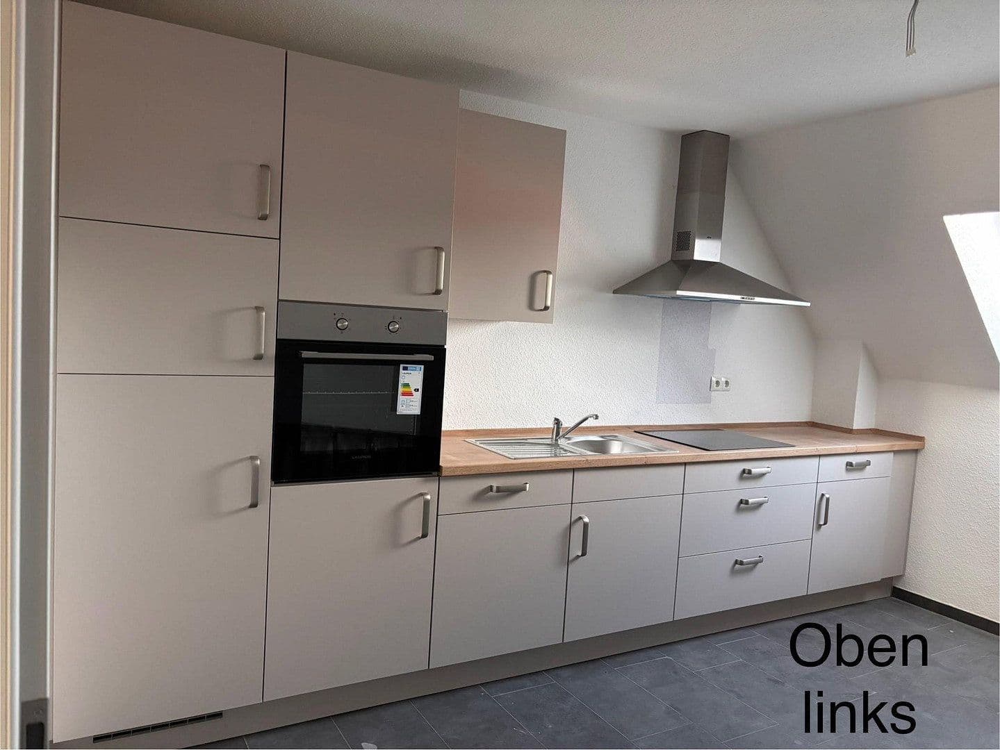 Prenájom bytu 5-izbový 118 m², Saterland - Seelterlound, Dolné Sasko Prenájom bytu 5-izbový 118 m², Saterland - Seelterlound, Dolné Sasko