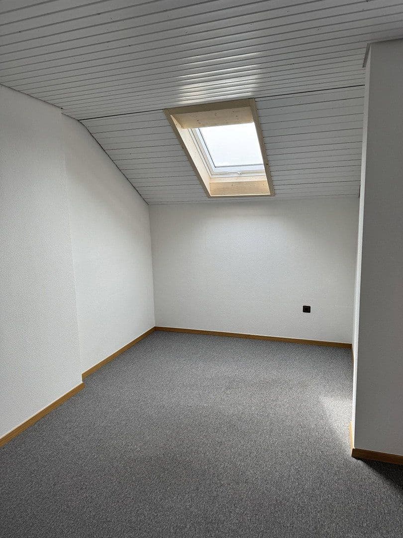 Prenájom domu 124 m², pozemok 239 m², Nördlingen, Bavorsko Prenájom domu 124 m², pozemok 239 m², Nördlingen, Bavorsko