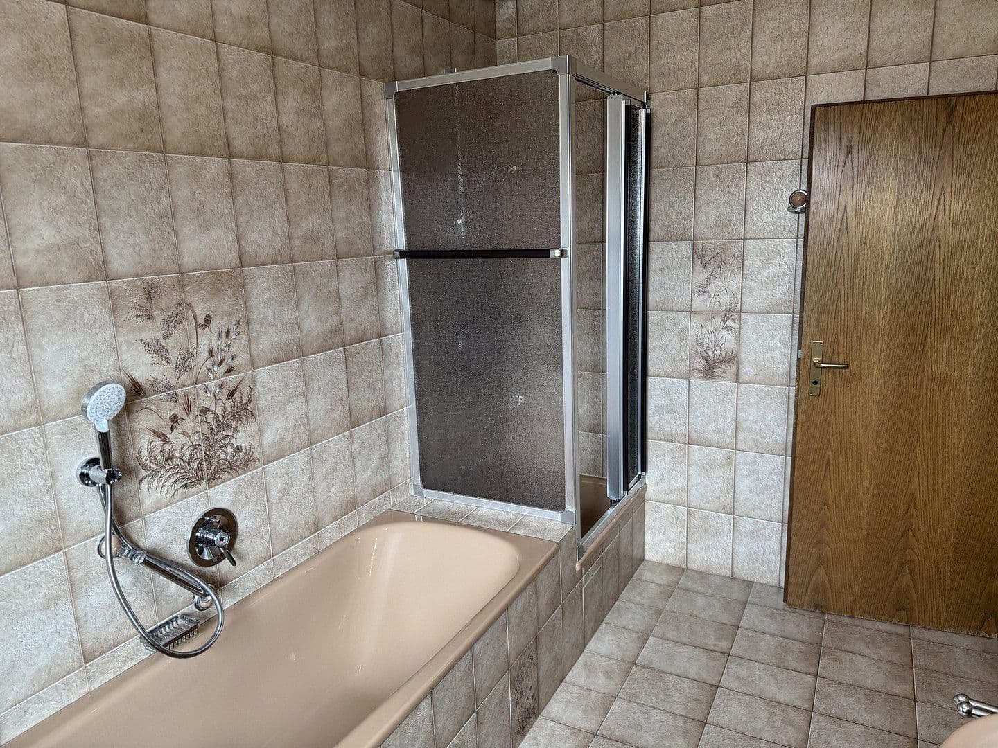 Prenájom domu 124 m², pozemok 239 m², Nördlingen, Bavorsko Prenájom domu 124 m², pozemok 239 m², Nördlingen, Bavorsko