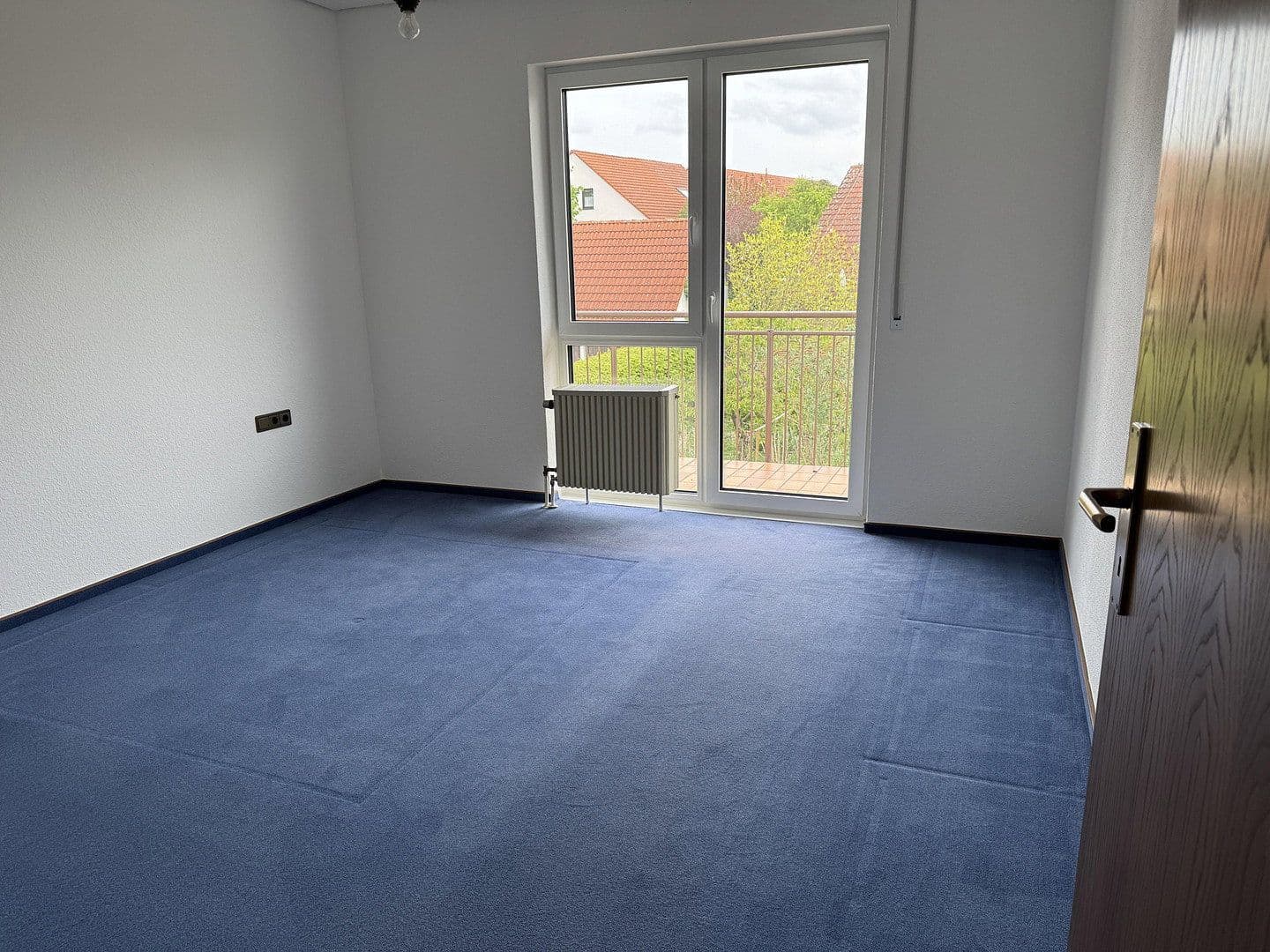 Prenájom domu 124 m², pozemok 239 m², Nördlingen, Bavorsko Prenájom domu 124 m², pozemok 239 m², Nördlingen, Bavorsko