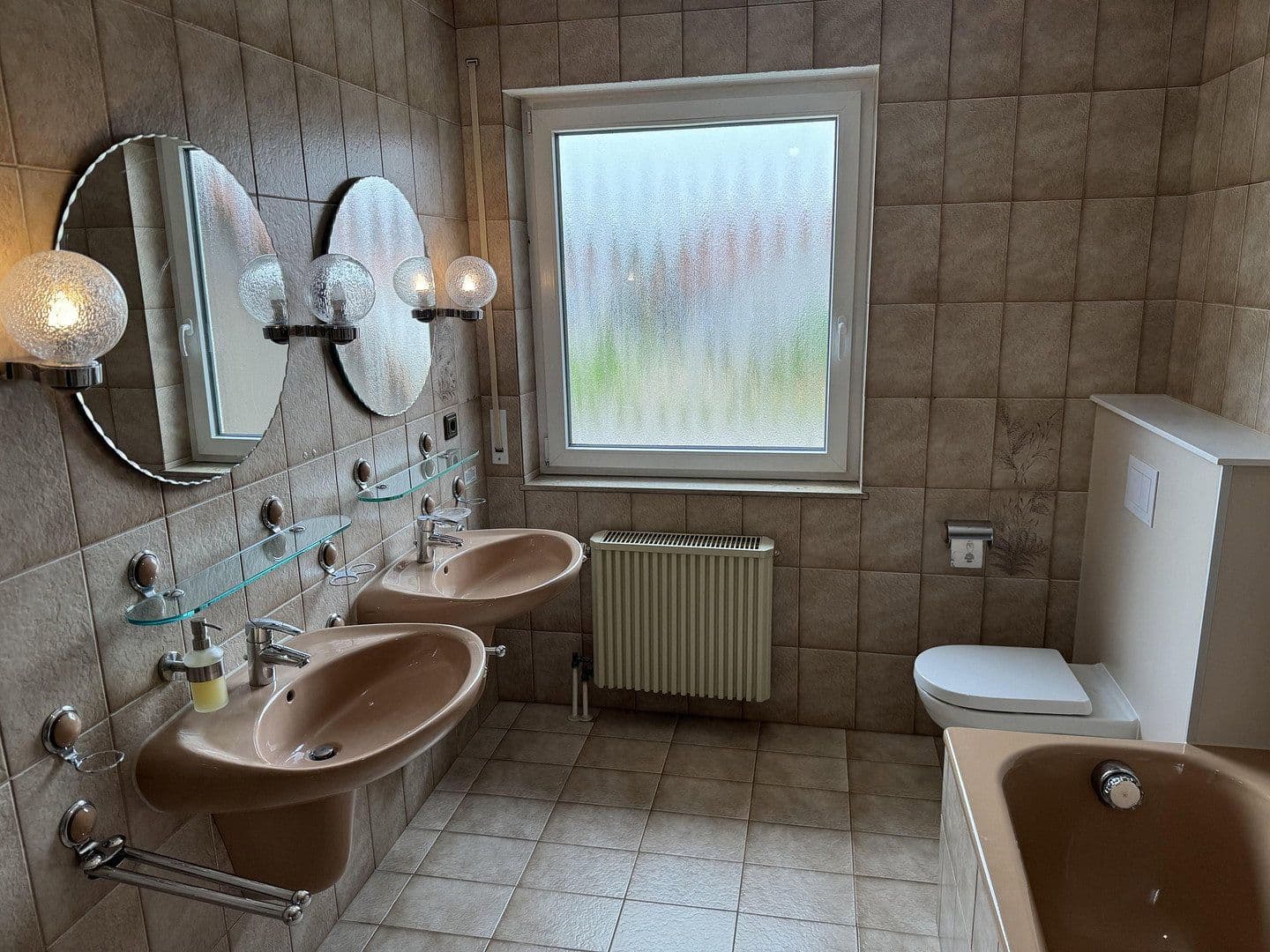 Prenájom domu 124 m², pozemok 239 m², Nördlingen, Bavorsko Prenájom domu 124 m², pozemok 239 m², Nördlingen, Bavorsko